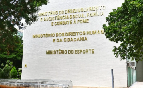 Governo notifica mais de 176 mil beneficiários do Auxílio Emergencial por pendências