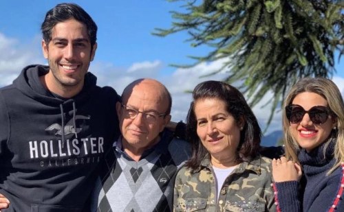 Sara Nemer anuncia fim do casamento após 45 anos e revela nova família do ex