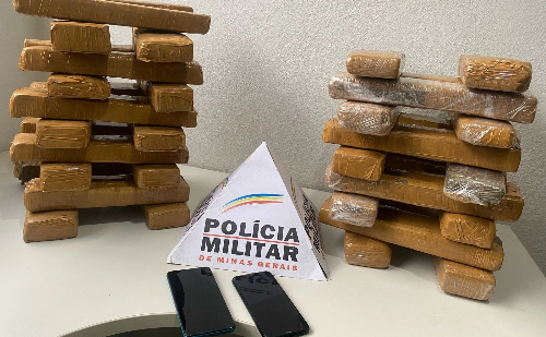 Polícia apreende 38 tabletes de maconha perto de usina em Antônio Dias