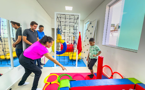 Ipatinga inaugura NATEA e amplia atendimento para crianças com autismo