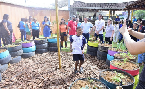 APAE de Timóteo inaugura jardim sensorial