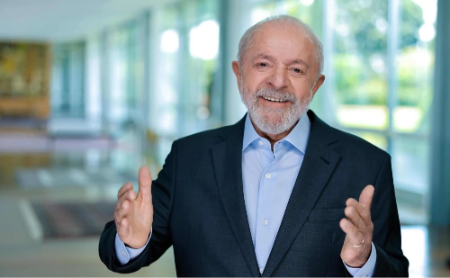 Governo Lula responde críticas de Jojo Todynho ao SUS com ironia nas redes