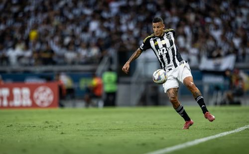 Com desfalques e pressão, Atlético encara Santos para buscar 1ª vitória no Brasileirão