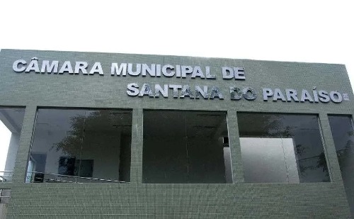 Reajuste que pode elevar salários na Câmara de Santana do Paraíso a até R$ 24 mil será votado