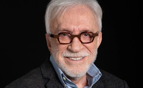 Moacyr Franco aos 88 anos ainda esbanja talento e energia