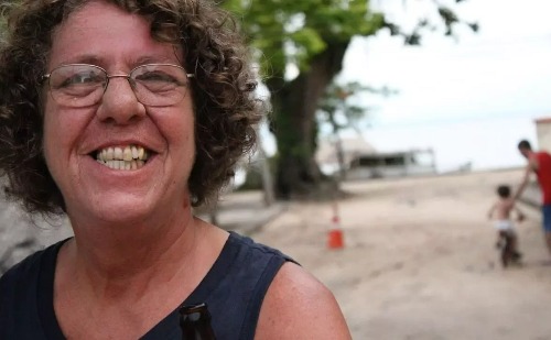 Aos 74 anos, morre Cristina Buarque, irmã de Chico e ícone do samba