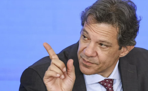 Haddad defende imposto para super-ricos: 'Não tenho outro caminho' diz ministro