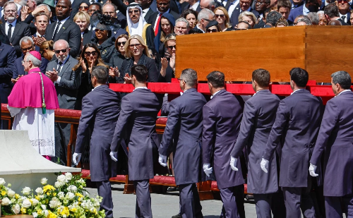 Lula e Trump não se cumprimentam durante funeral do Papa Francisco