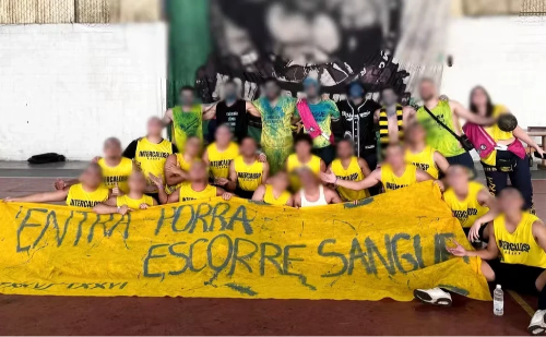 Faculdade expulsa 12 alunos por apologia ao estupro durante evento esportivo