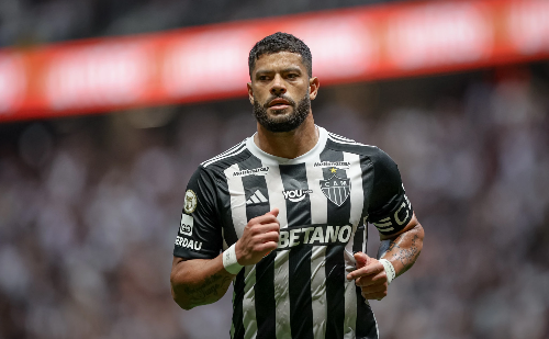 Hulk entra para a história e ultrapassa Neymar em número de gols oficiais