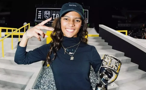Rayssa Leal brilha e conquista 13º título na SLS em Miami