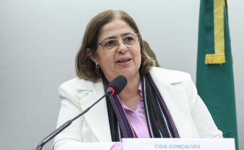 Lula deve oficializar substituição de Cida Gonçalves por Márcia Lopes no Ministério das Mulheres