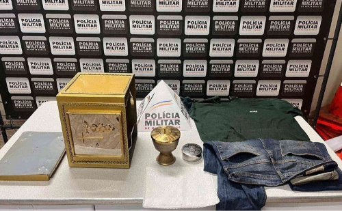 Homem furta peça banhada a ouro de igreja e é preso após tentar vendê-la em MG