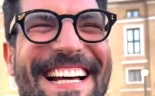 Presença de ‘padre gato’ brasileiro no Vaticano movimenta as redes sociais
