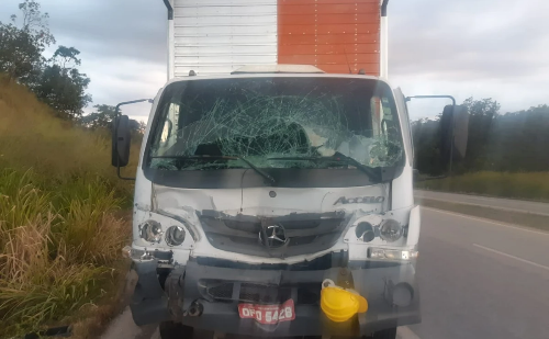 Trabalhador morre atropelado por caminhão enquanto recolhia cones na BR-262