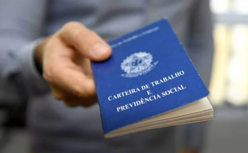 Nova geração transforma CLT em motivo de piada e rejeição no mercado de trabalho