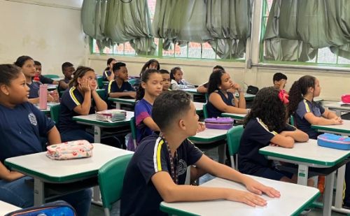 Escolas estaduais de MG aplicam simulado do Saeb entre os dias 19 e 22 de maio