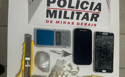 Adolescente destrói celular ao ser flagrado com drogas e chave micha em Ipatinga
