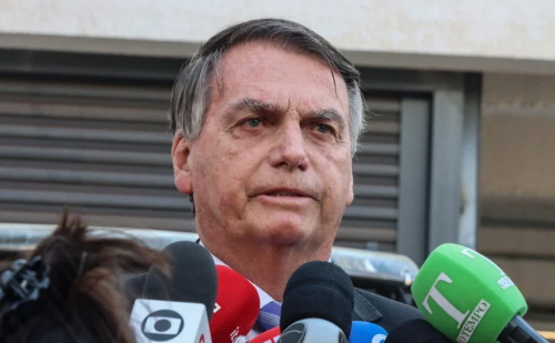 Defesa de Bolsonaro solicita adiamento de audiências no STF