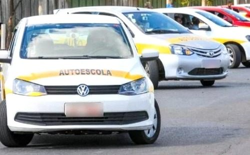 MG abre 420 vagas para curso de examinadores de trânsito