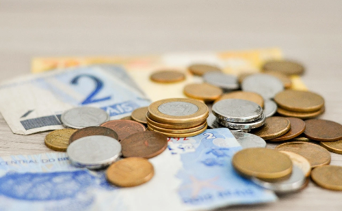 Governo anuncia aumento do IOF para reforçar equilíbrio fiscal