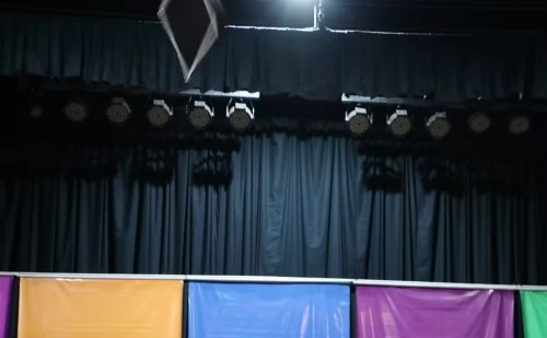 Sozinha na formatura: jovem se destaca por concluir curso no tempo mínimo