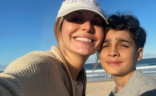Após tragédia, atriz tenta levantar dinheiro para congelar corpo do filho de 13 anos