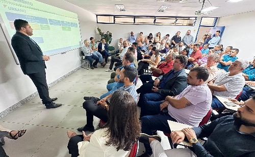 Rosângela Reis promove encontro sobre Minha Casa, Minha Vida em Ipatinga