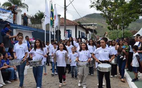Antônio Dias celebra 319 anos com festa cultural e destaque para projeto social