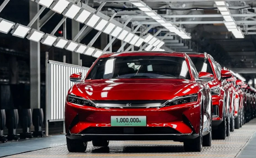 Estudo revela que montadoras chinesas têm prejuízo por carro para dominar mercado