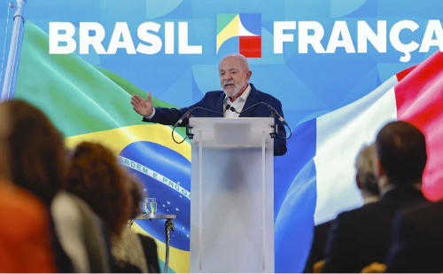 Lula desconversa sobre gastos e destaca promessa bilionária da França