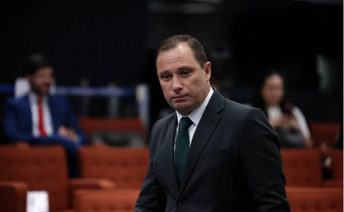Mauro Cid minimiza áudio e nega coação da PF em depoimento ao STF