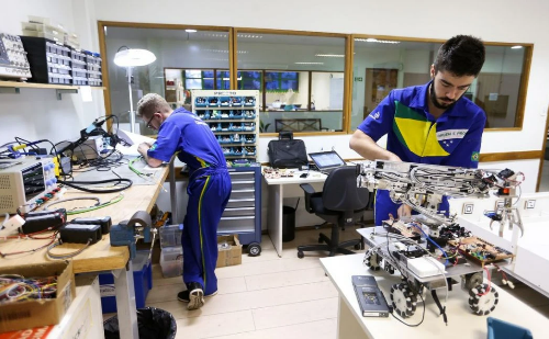 Mais de mil vagas abertas em cursos gratuitos do SENAI em Minas