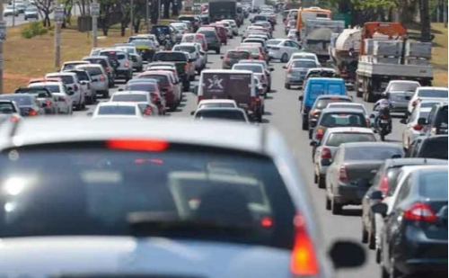 Veículos enfrentam obras e lentidão na MG-010 nos próximos dias
