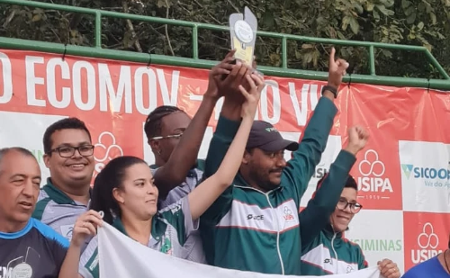 Usipa conquista título do Mineiro de Natação com 73 medalhas em casa