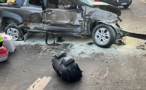 Colisão entre quatro veículos deixa oito feridos na BR-381 em São Gonçalo do Rio Abaixo
