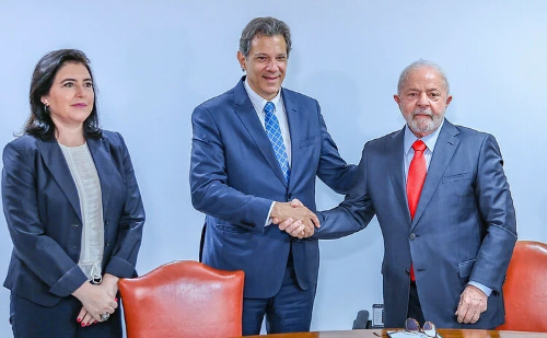 Gastos do Governo Crescem Mais Rápido que a Receita e Ameaçam Contas Públicas