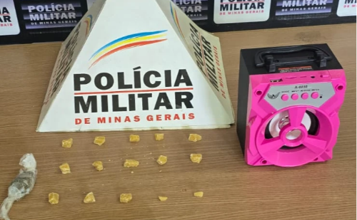 Suspeitos fogem e abandonam drogas durante patrulhamento em Caratinga