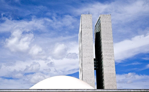 Senado votará projeto que aumenta o número de deputados federais