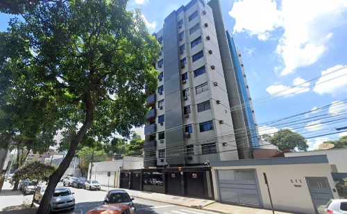 Idoso cai no poço de elevador e é resgatado pelo filho e neto após horas em Ipatinga