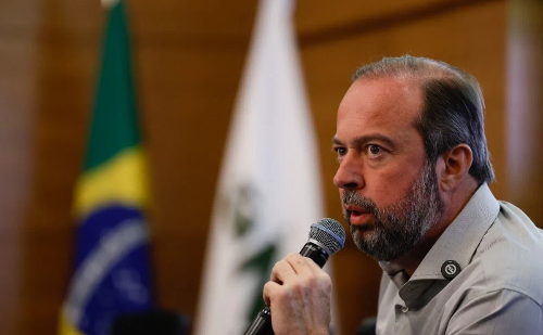 Brasil amplia mistura de etanol e biodiesel para conter impactos da guerra no Oriente Médio