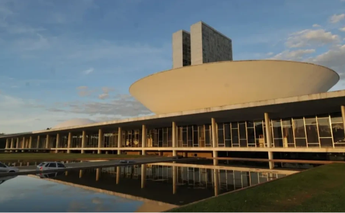 Datafolha aponta descrença nas instituições brasileiras