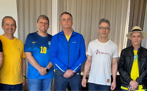 Antes de protesto na Paulista, Zema se reúne com Bolsonaro e Tarcísio