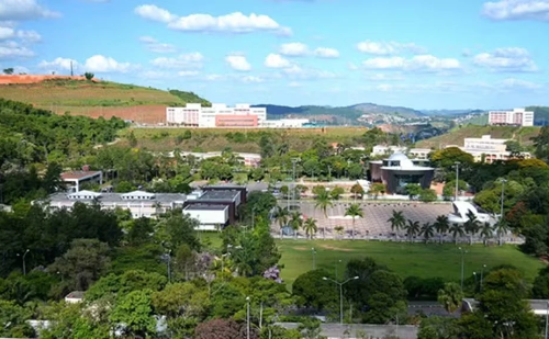 UFJF oferece 1.692 vagas ociosas em cursos de graduação; saiba como se inscrever