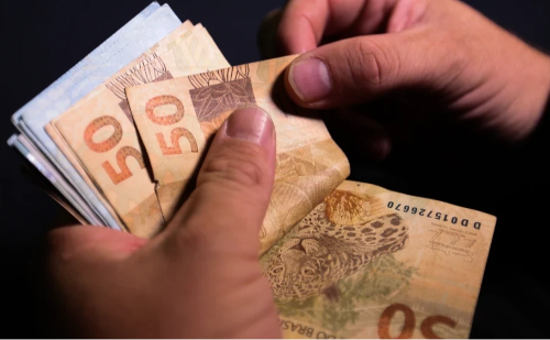 Novo salário mínimo de São Paulo entra em vigor com valor superior ao nacional