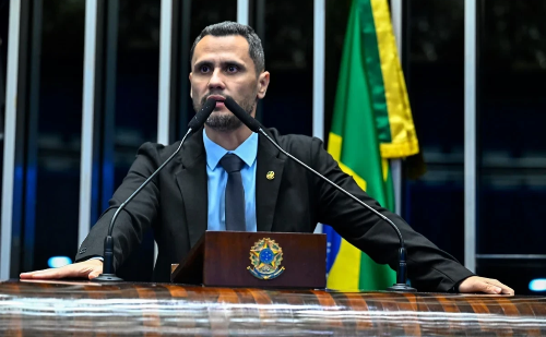 Cleitinho afirma que governará com humanidade e não com letramento em Minas Gerais