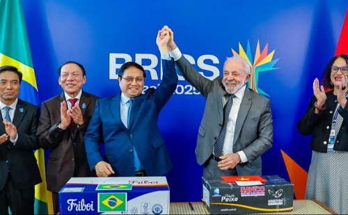 Lula fortalece laços com Vietnã e Etiópia às vésperas da Cúpula do BRICS
