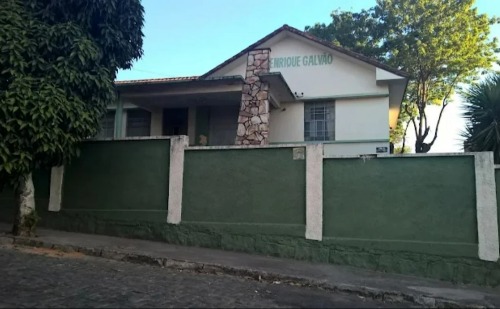 Aluna é picada por escorpião e aulas são suspensas em escola de MG