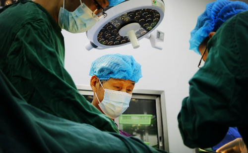 Paciente operada na perna errada receberá R$ 30 mil de indenização