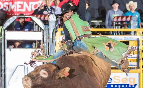 Cowboy de Timóteo é campeão na Expo Guanhães